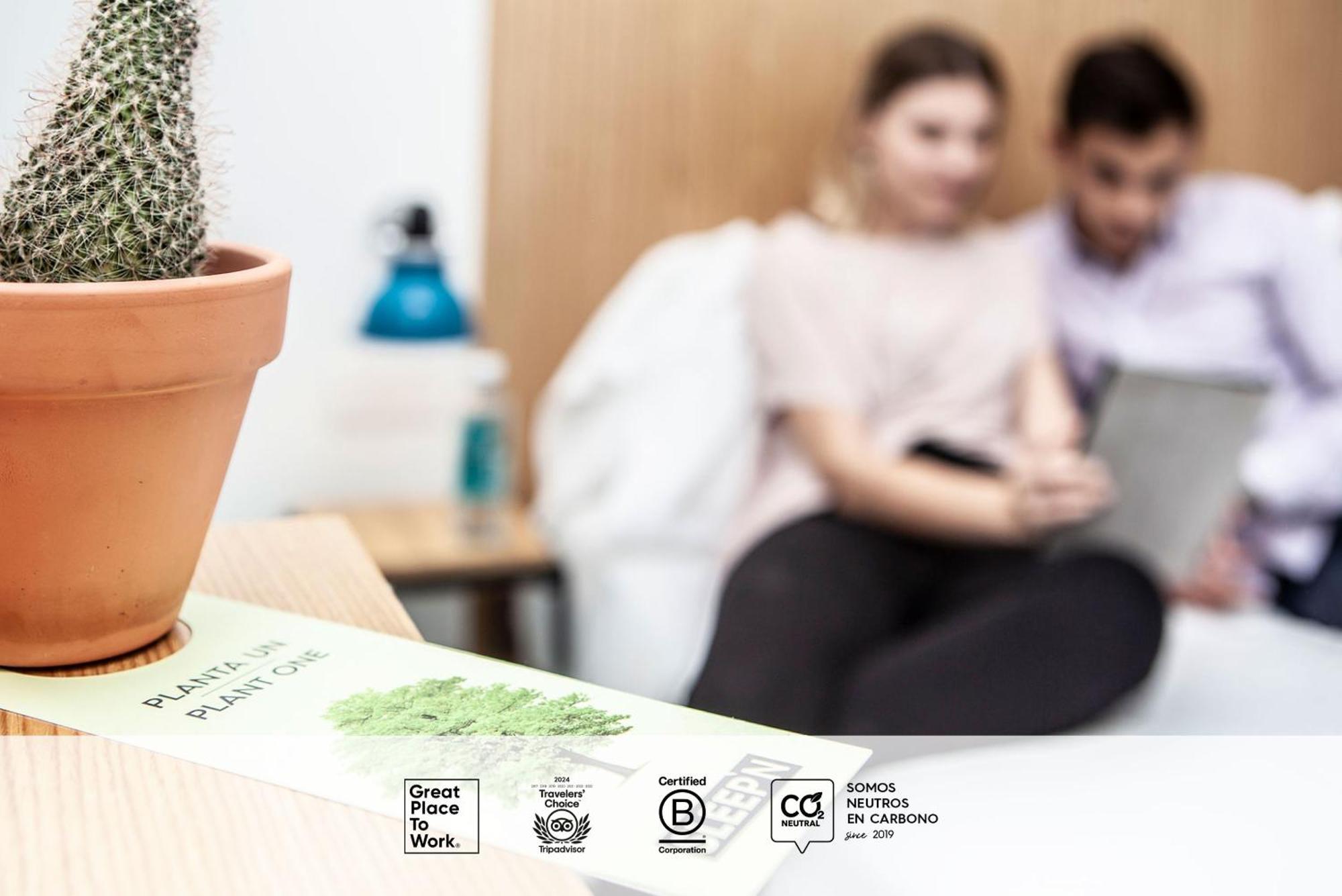 Sleep'N Atocha - B Corp Certified Hotell Madrid Eksteriør bilde