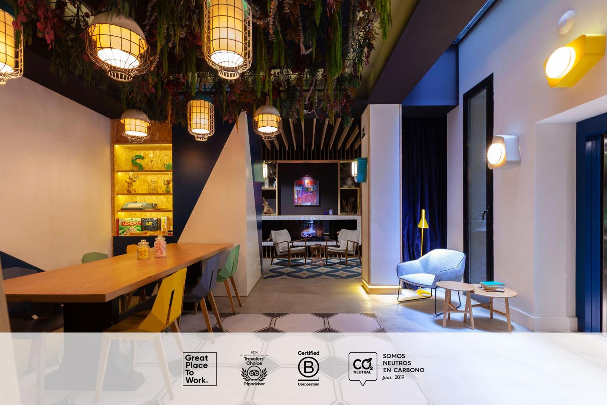 Sleep'N Atocha - B Corp Certified Hotell Madrid Eksteriør bilde