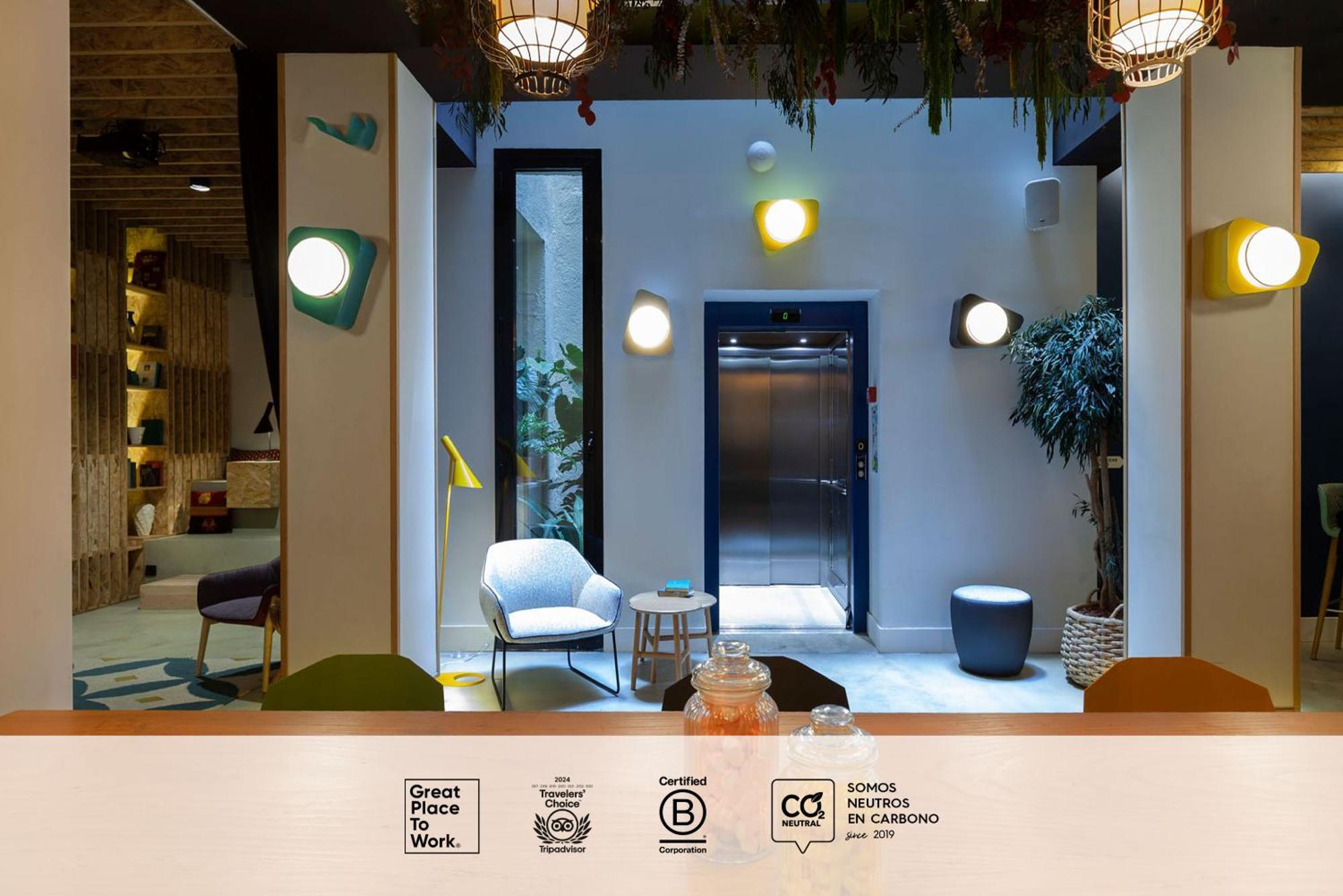 Sleep'N Atocha - B Corp Certified Hotell Madrid Eksteriør bilde